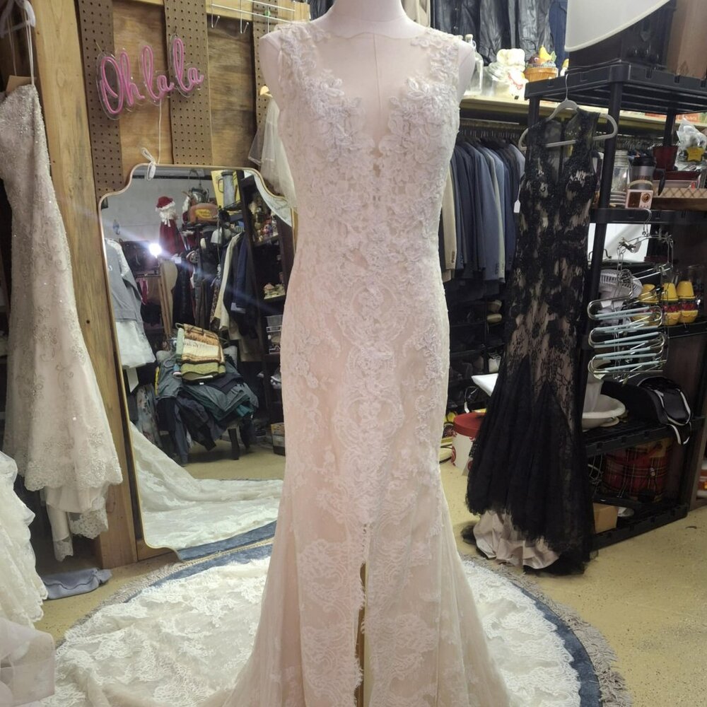 St. Patrick "Paris" Wedding Gown (Unaltered)